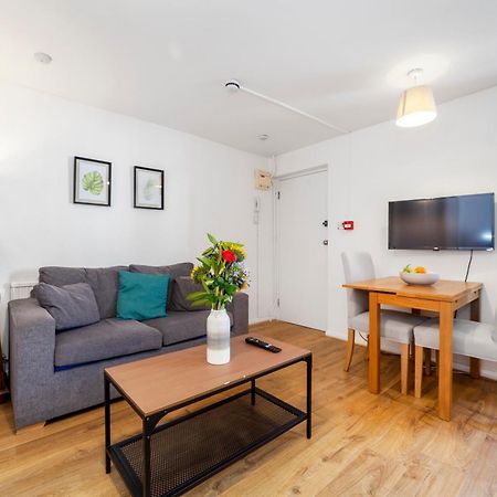 Apartamento Vibrant 2Br Flat In The Heart Of Fitzrovia Londres Exterior foto